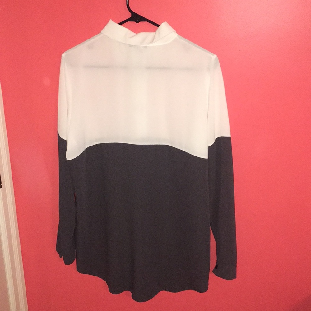 Button down tunic blouse - Picture 2 of 2